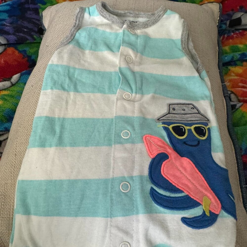 Carter's romper: Size 3 months